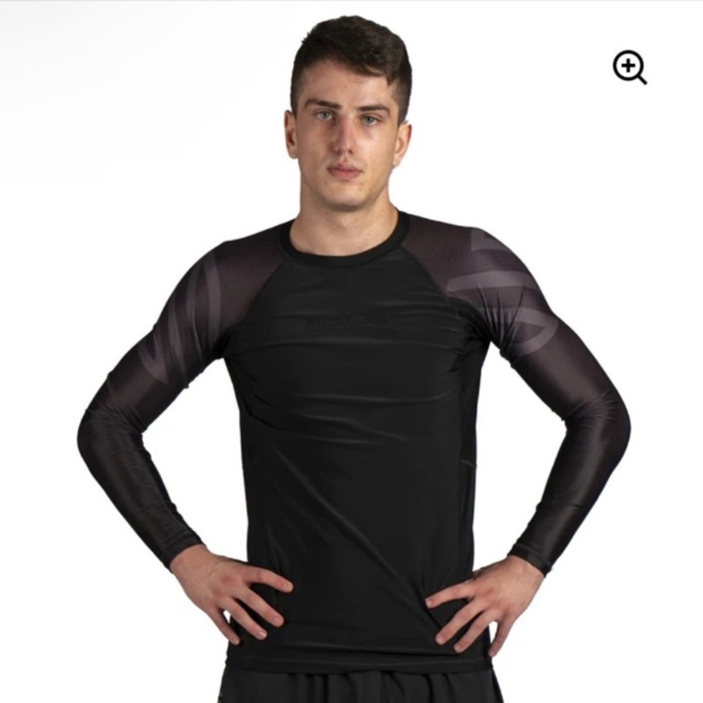 Sanabul Essential Long Sleeve Compression Rash Guard Large